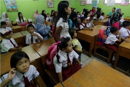 Pendaftaran Terakhir Penerimaan Siswa Baru di DKI Diundur