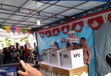 Deddy Mizwar Optimistis Menang