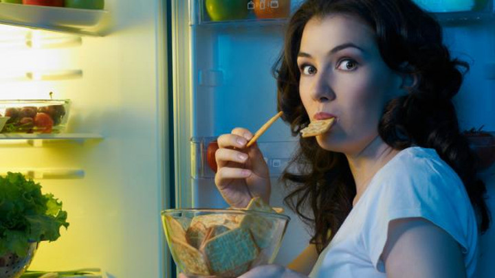 Selain Kopi, Makanan dan Minuman Ini Sebaiknya Tidak Anda Konsumsi Sebelum Tidur