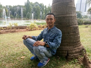 Cerita Subowo 3 Kali Gagal Naik ke Puncak Monas