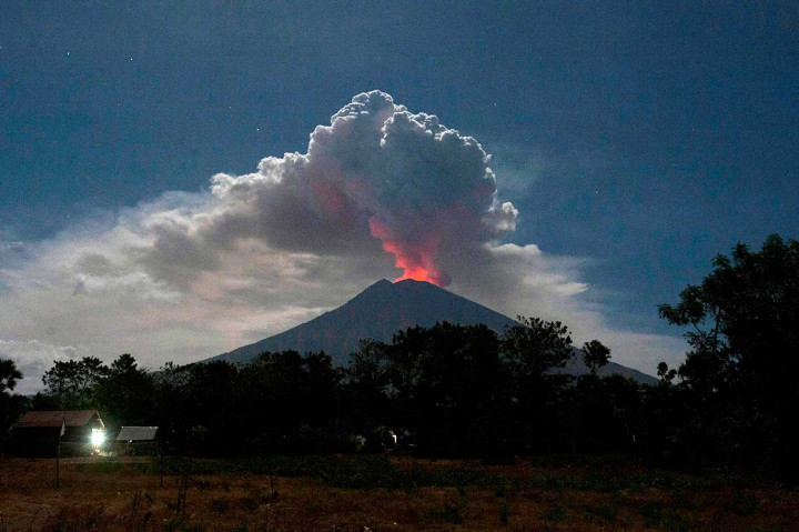 Gunung Agung Erupsi Lagi