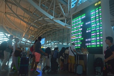 Bali Siapkan 50 Bus Gratis untuk Evakuasi Penumpang Bandara