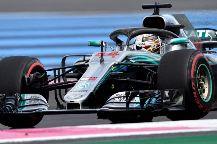 Mercedes Mendominasi FP1 GP Austria