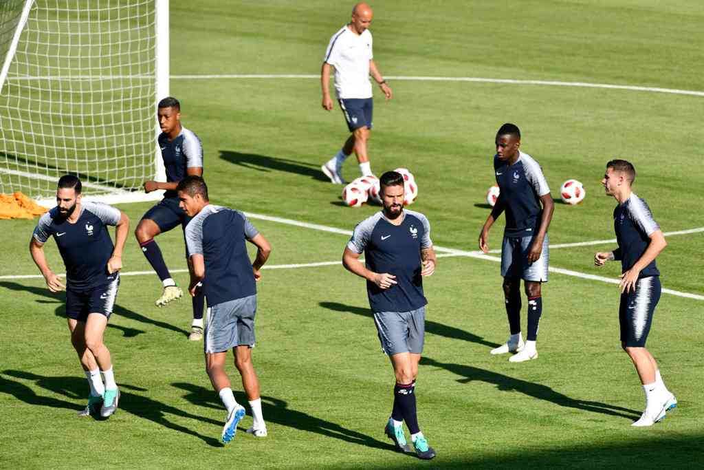 Situasi latihan timnas Prancis jelang menghadapi Argentina (Foto: AFP/Saeed Khan)