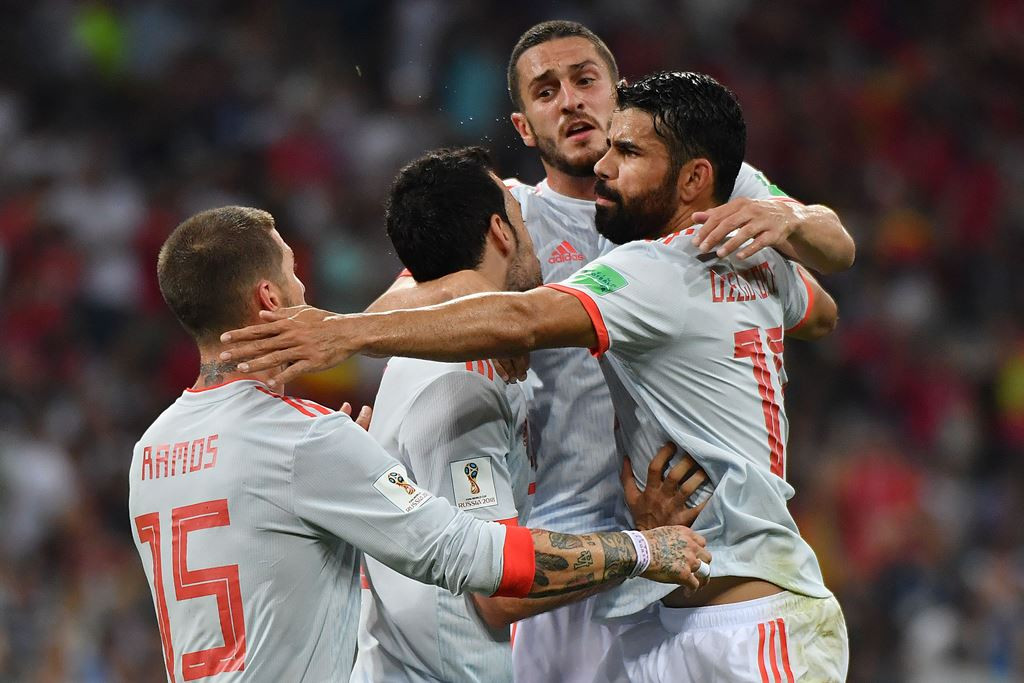 Diego Costa (paling kanan) akan menjadi andalan Spanyol di lini depan. (AFP PHOTO / Nelson Almeida)