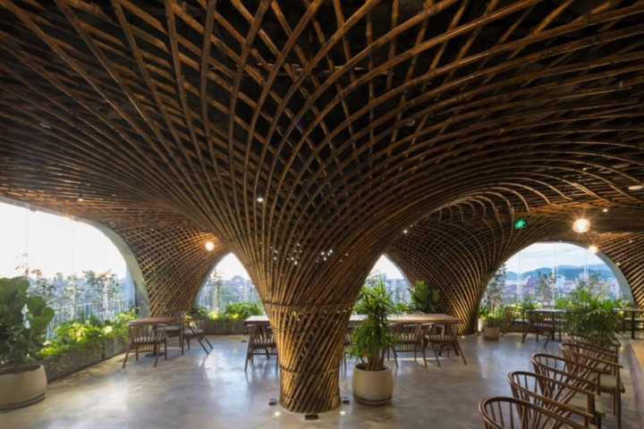 Restoran di 'medan' perang