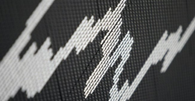 Asian Markets Face Fresh Pressure, Hong Kong Dives