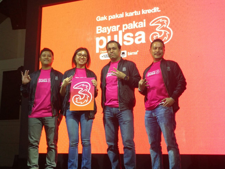 Potong Pulsa, Strategi Tri Dongkrak Milenial Konsumsi Konten Digital