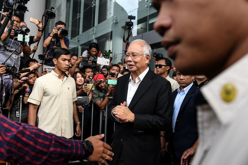 Mantan PM Najib Razak saat ini ditahan pihak berwenang Malaysia (Foto: AFP).