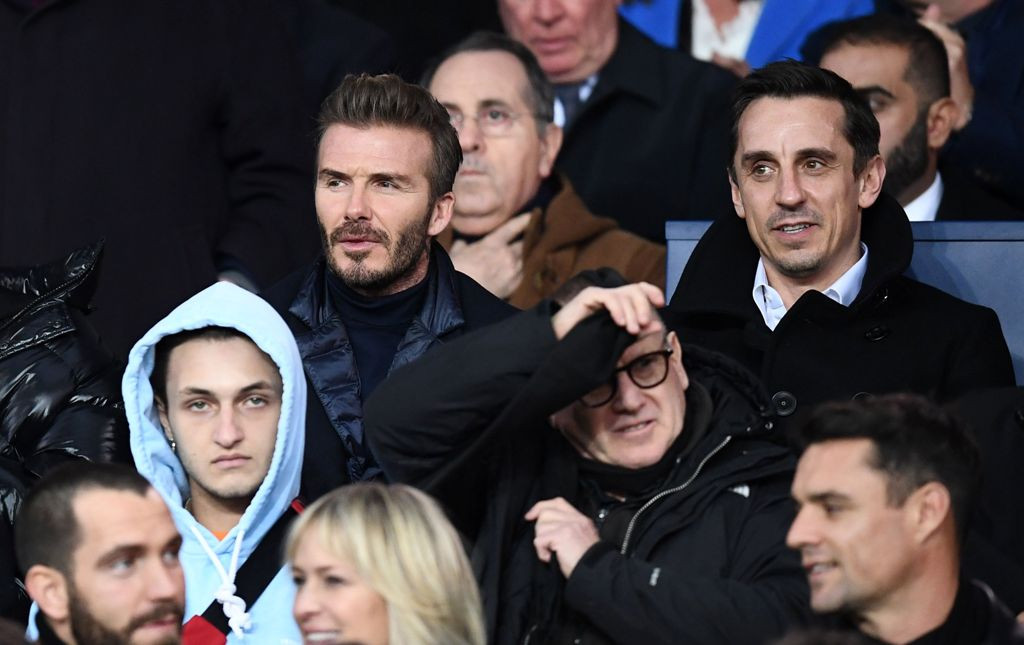 Gary Neville (kanan atas) (Foto: AFP/Franck Fife)