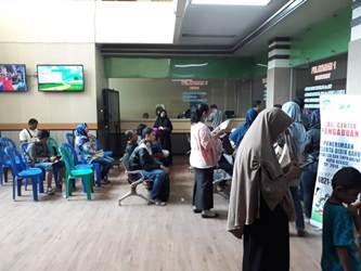 Peladen PPDB Online di Bekasi Sempat <i>Down</i>