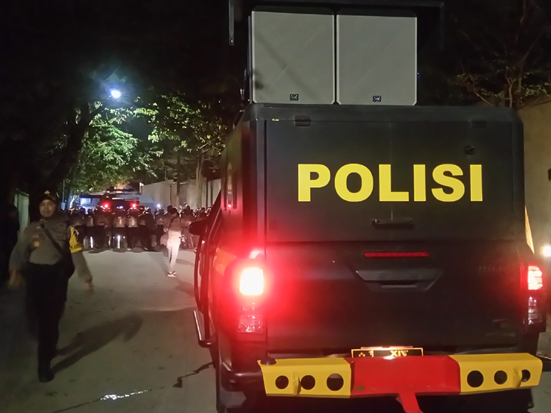Unjuk Rasa Mewarnai Rekapitulasi Suara di KPU Makassar