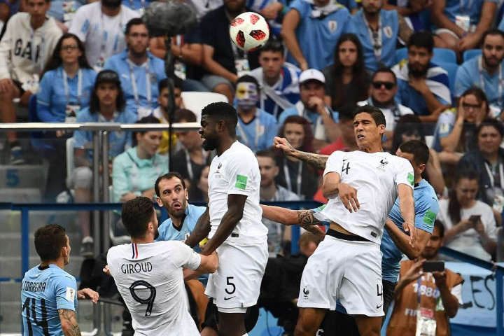 Babak I : Varane Bawa Prancis Ungguli Uruguay