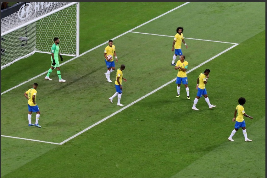 Timnas Brasil angkat koper dari Rusia (Foto: Squawka)