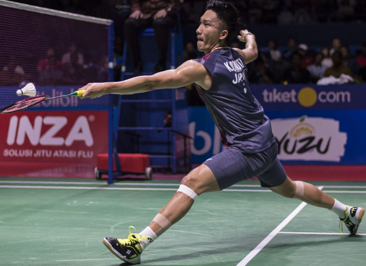 Menang Mudah atas Axelsen, Kento Momota Juara Indonesia Open