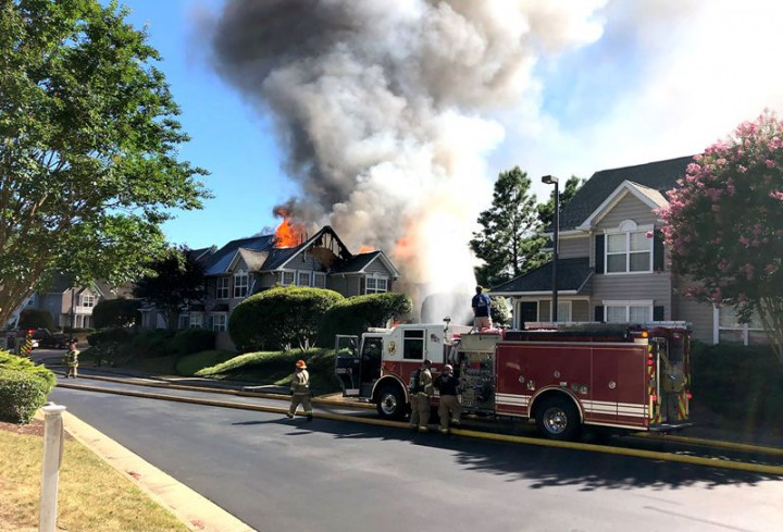 Helikopter Tabrak Kondominium di AS, Satu Orang Tewas