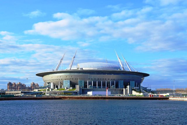 'UFO' mendarat di Saint Peterburg