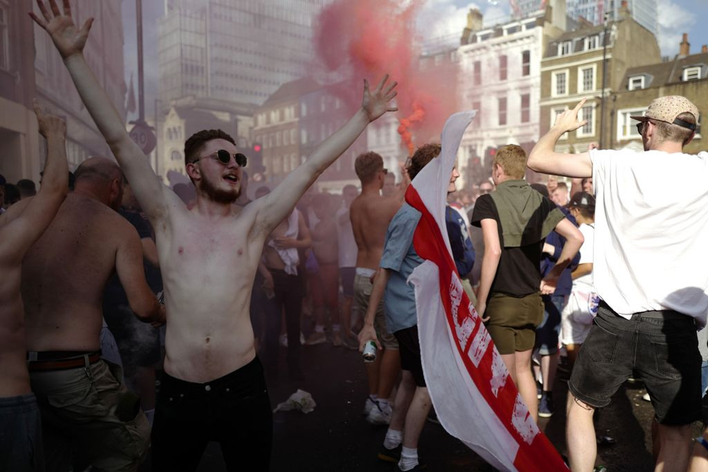 Fan England. (Foto: AFP PHOTO / Tolga AKMEN)