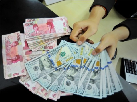 Rupiah Merosot