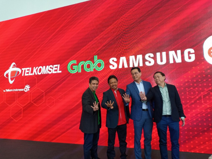Grab Gandeng Samsung, Telkomsel, dan Erafone