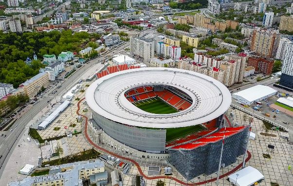 Tribun kontroversial Ekaterinburg Arena