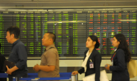 Dibuka Terkoreksi, IHSG Berbalik Arah