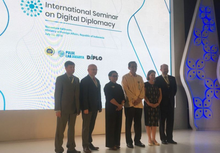 Teknologi dan Sosial Media jadi Aset Diplomasi