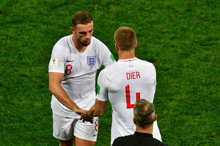 Henderson Konfirmasi Alami Cedera Hamstring