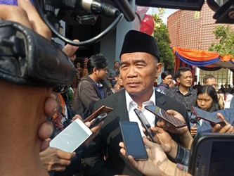 Sekolah Lakukan Perploncoan hanya Ditegur