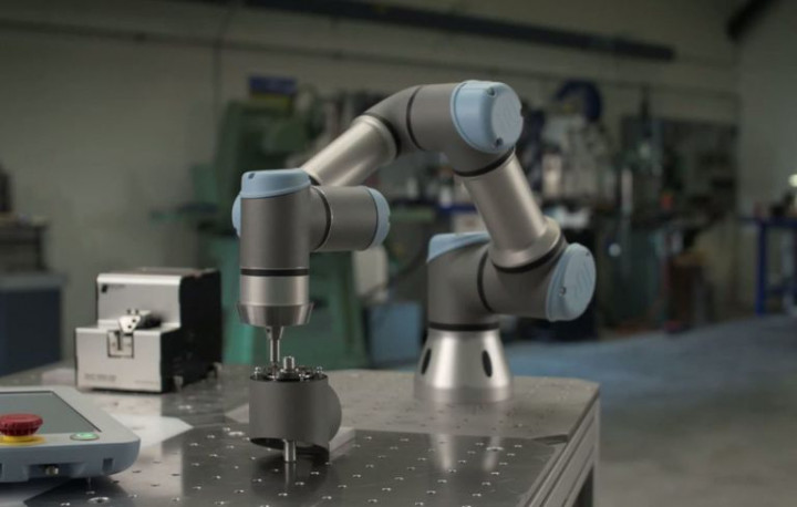 Universal Robot Perkenalkan Robot Kolaboratif Anyar