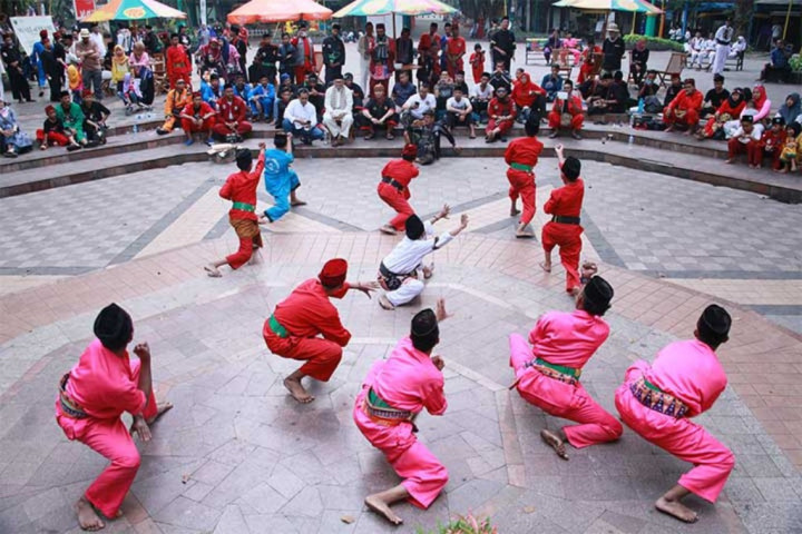 Dari Tradisi Menuju Prestasi