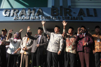 Menag Lepas Kloter I Calon Haji di Surabaya