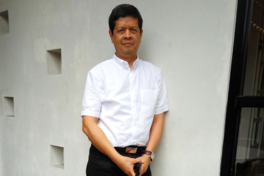 Ulasan Konser Tunggal Candra Darusman