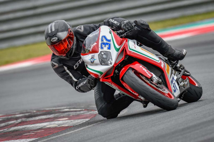 MV Agusta F3 jadi Supersport Pertama Pakai IMU