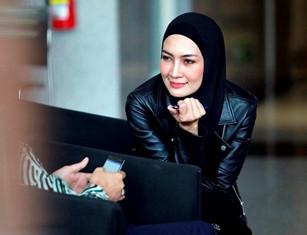 Steffy Burase Cerita Hubungannya dengan Irwandi Yusuf