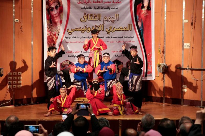 Pencak Silat Pukau Warga Mesir