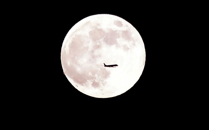 NASA Ingin Buat Stasiun Luar Angkasa di Bulan?