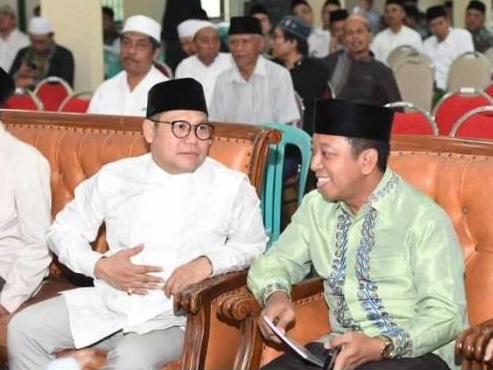 Ketua Umum Partai Kebangkitan Bangsa (PKB) Muhaimin Iskandar (Cak Imin) dan Ketua Umum Partai Persatuan Pembangunan (PPP) Romahurmuziy. Foto: Twitter resmi Romahurmuzy.