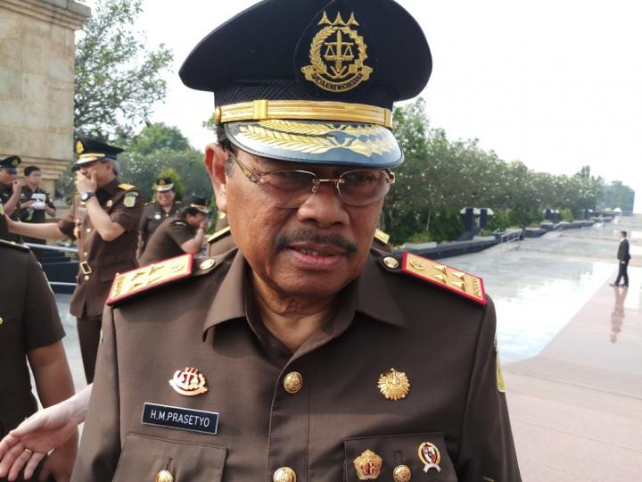 Jaksa Agung Minta Publik Tunggu Putusan MK