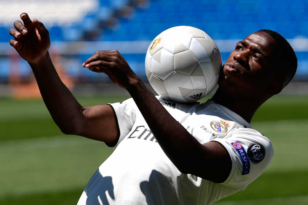 Madrid Resmi Perkenalkan Vinicius Junior