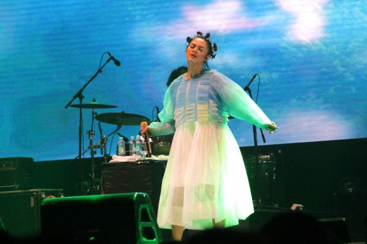 Andien Rilis Video Musik Warna