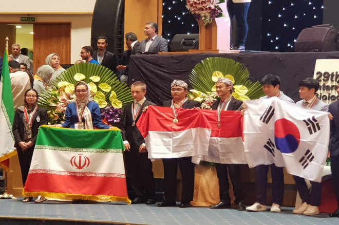 Indonesia berhasil menyabet 4 medali perak dalam IBO ke-29 di Teheran, Iran, 21 Juli 2018. (Foto: KBRI Teheran)