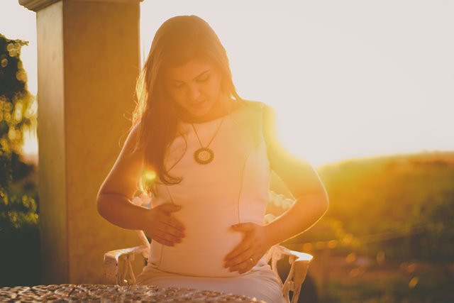 Studi: Lebih dari 50 Persen Bumil di Indonesia Menjadi Perokok Pasif