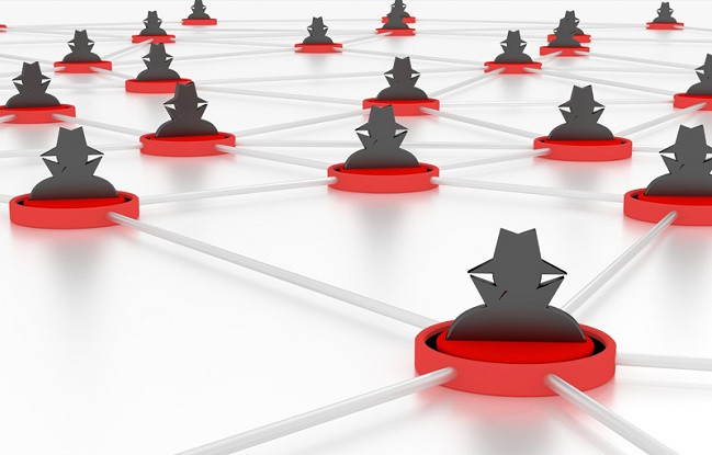 Orang Besar di Balik Judi Online