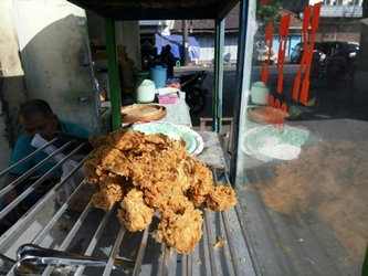 Penjual Olahan Ayam tak Naikkan Harga