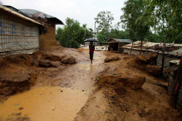 Tanah Longsor Tewaskan 5 Anak Rohingya di Cox's Bazar