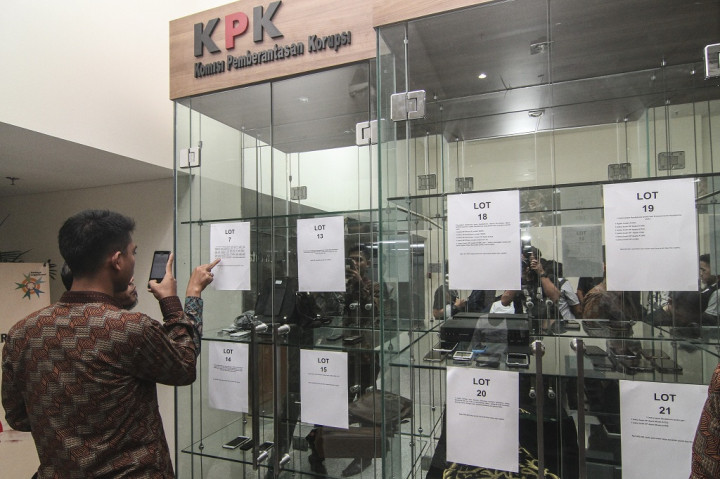 Lelang Barang Koruptor Mencapai Rp16,5 Miliar