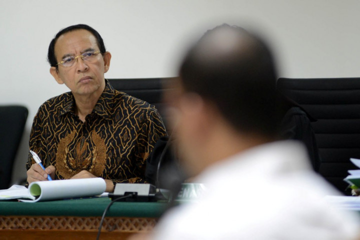 Suryadharma Ali Minta Kiswah Kakbah Dikembalikan