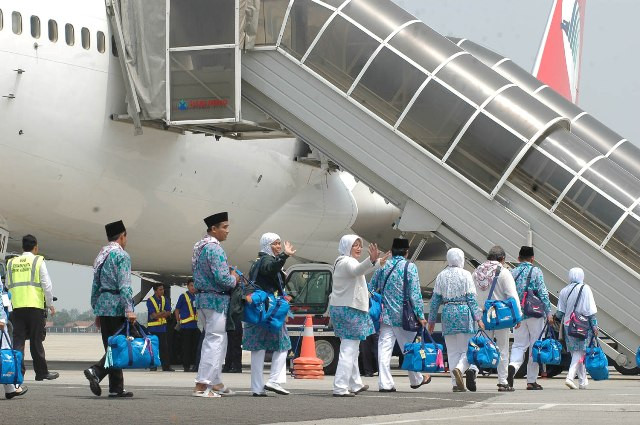 Jemaah Calon Haji Memadati Area Keran Zamzam