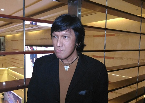 Ikang Fawzi Ajak Masyarakat Berbagi untuk Palestina